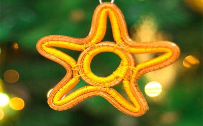 Estrella de Pino – Adorno navideño amarillo